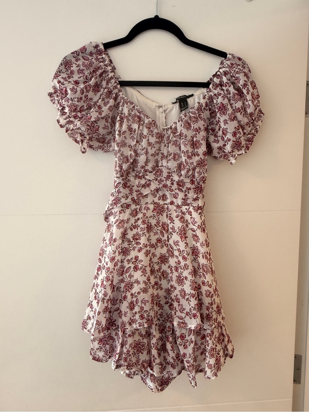 Forever 21 Floral Ruffle Dress Size Small